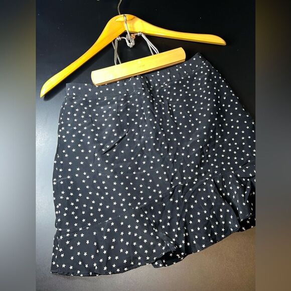 Madewell 100% Silk Black Star Printed Ruffle Bottom Mini Skirt Size 0 EUC - Picture 1 of 8
